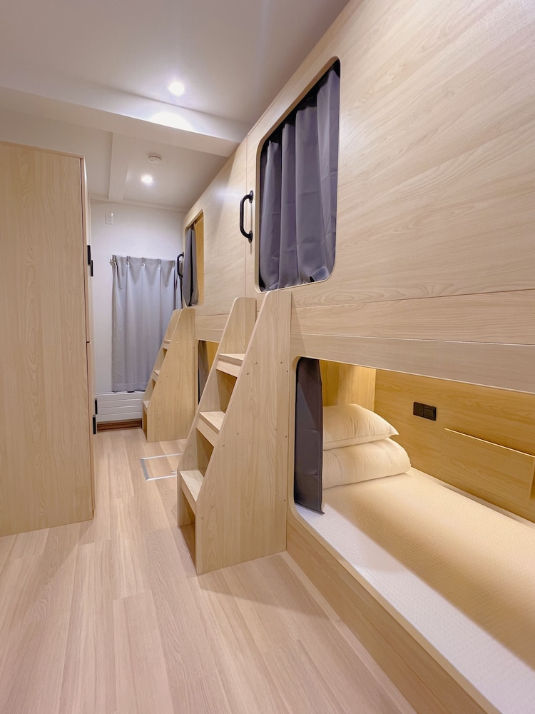 Snowball Hostel