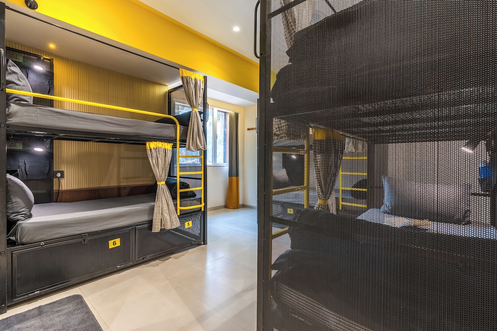 The Hosteller Mumbai, International Airport