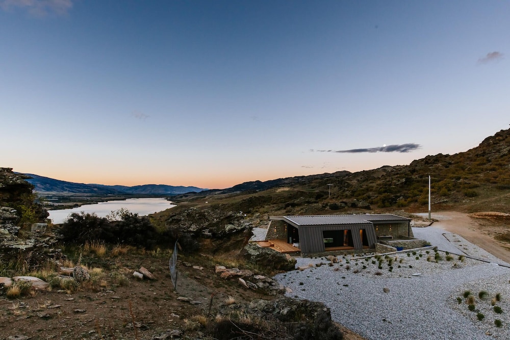 The Boulders Retreat - Luxury Lake Views