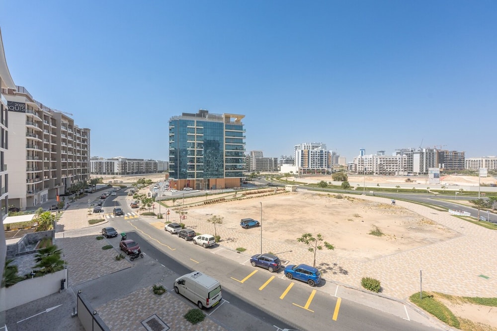 Awesome 1-bedroom in Al Barshaa South Near to Dubai Adventures