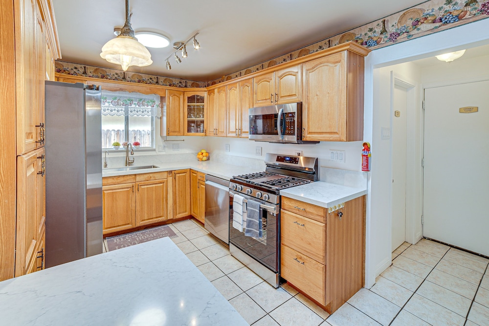 Family-friendly Loma Linda Retreat: Walk to LLU
