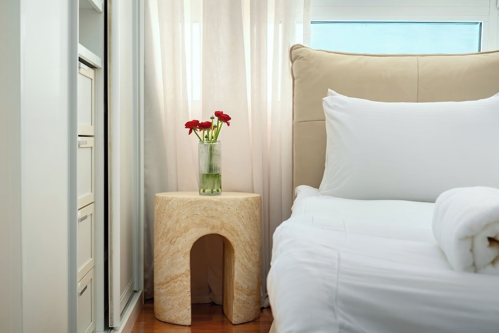Panoramic Sea View Escape by Sea N' Rent