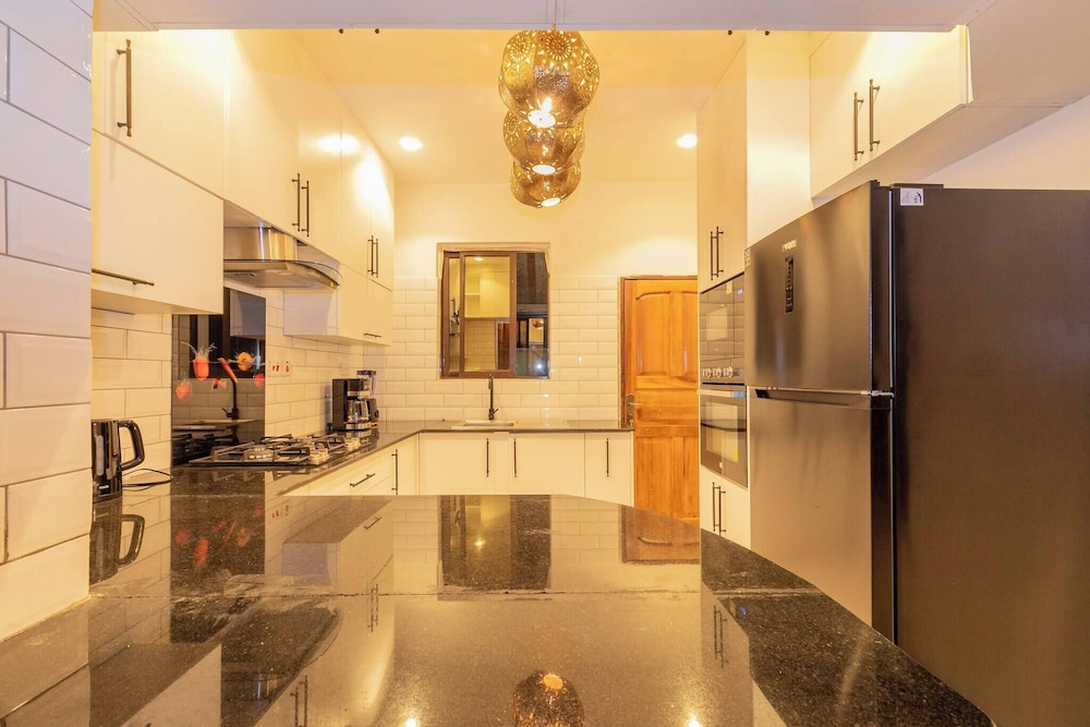 Luxurious Diani Beach Villa With Private Pool