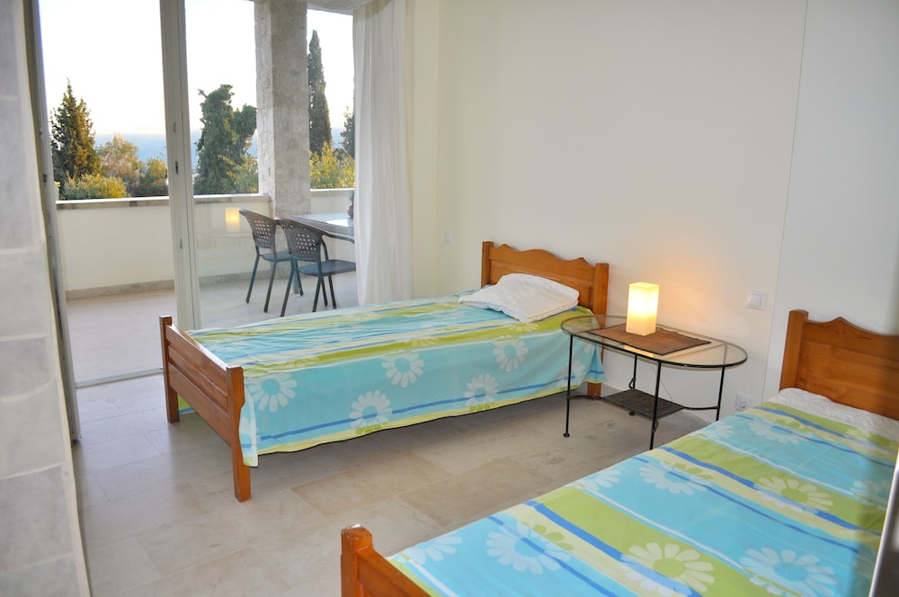 Lemoni Apartments