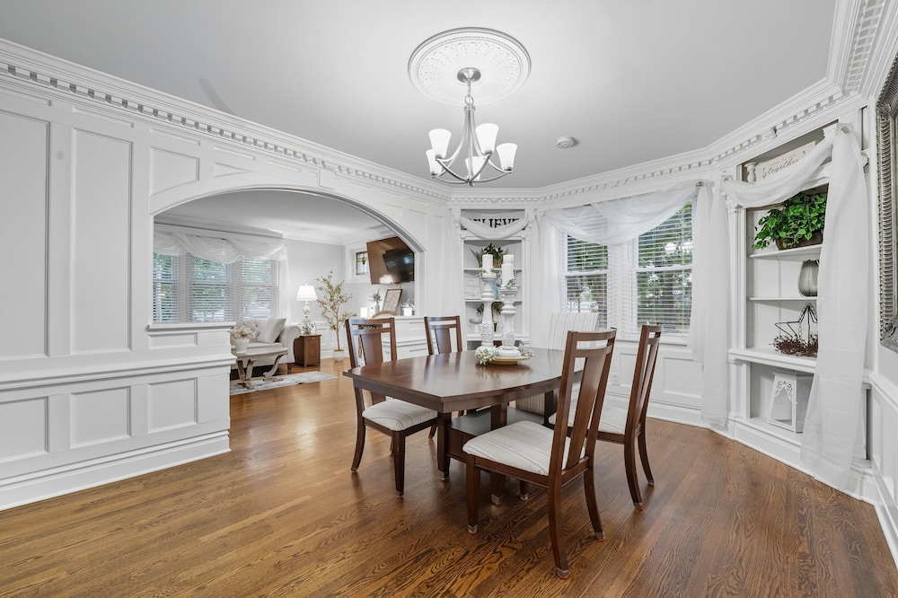 St. Louis Retreat With Game Room & Yard 3 Bedroom Home