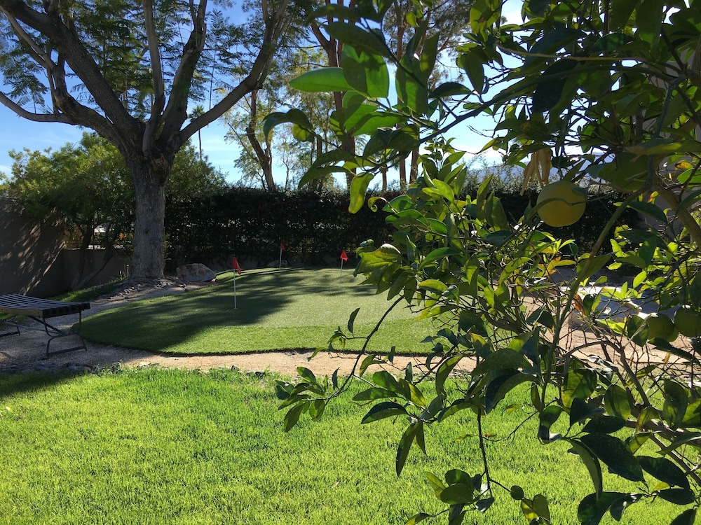 GetAways at Vista Mirage