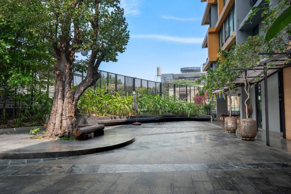 Sanae' Townhouse Chiang Mai
