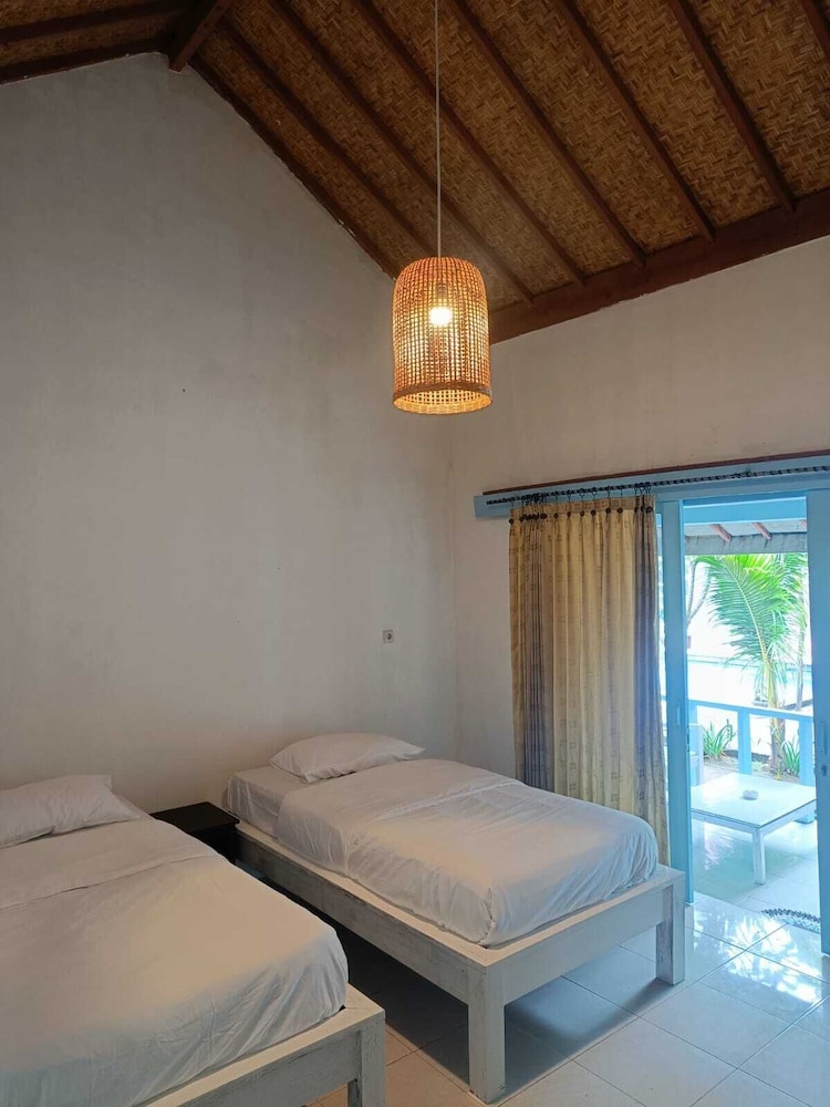 Silversky Bungalows view 5