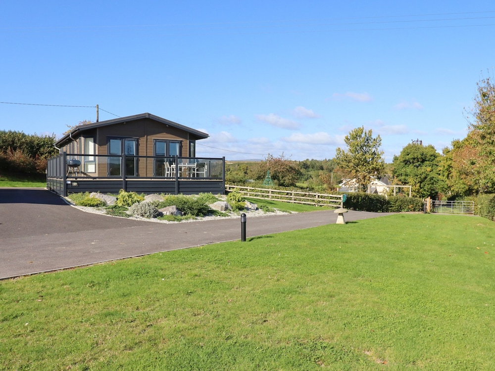 Newton Abbot Vacations - Alder Lodge - Property Image 1