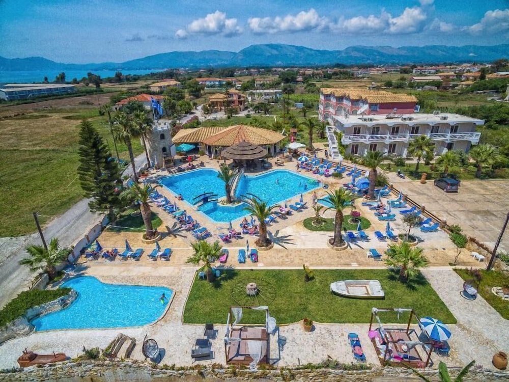 Antonis Apartments