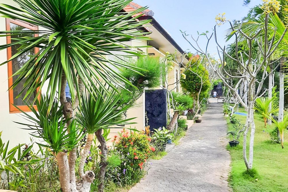 Bhujangga Village Uluwatu