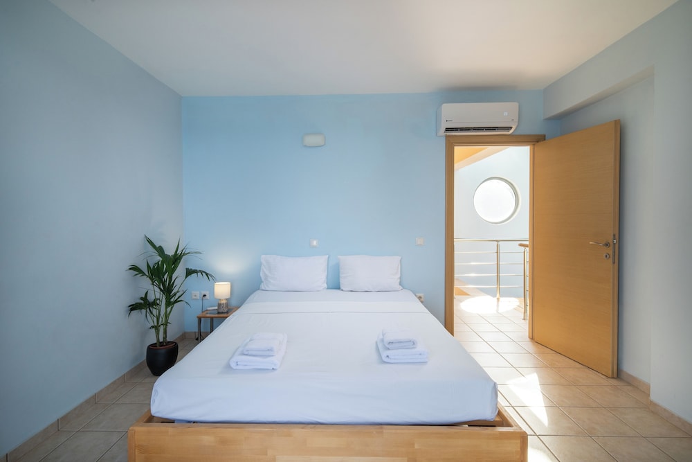 Aggeliki House by The Sea
