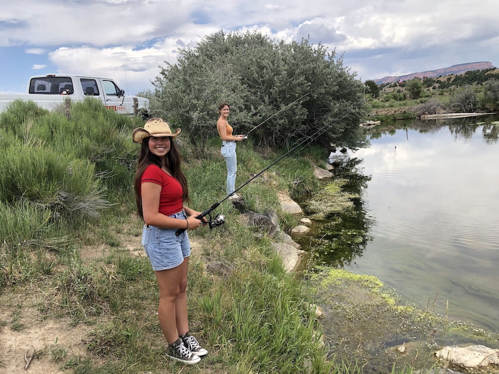 The Riverside Ranch RV Park, Motel & Campground