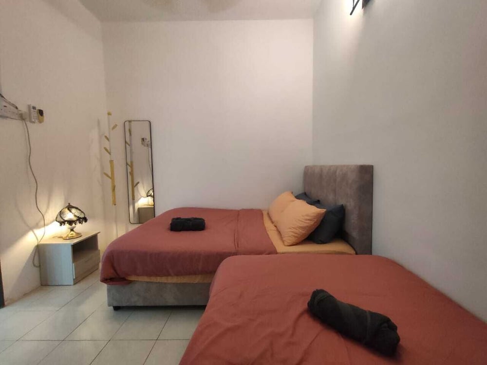 Jess Oasis Stay Tambun