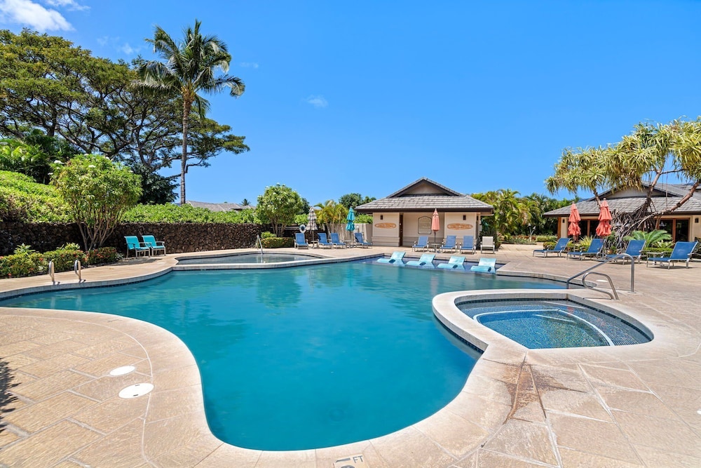 Close to Beaches & Restaurants - Spacious Townhome - Concierge Incl- Vrkcv