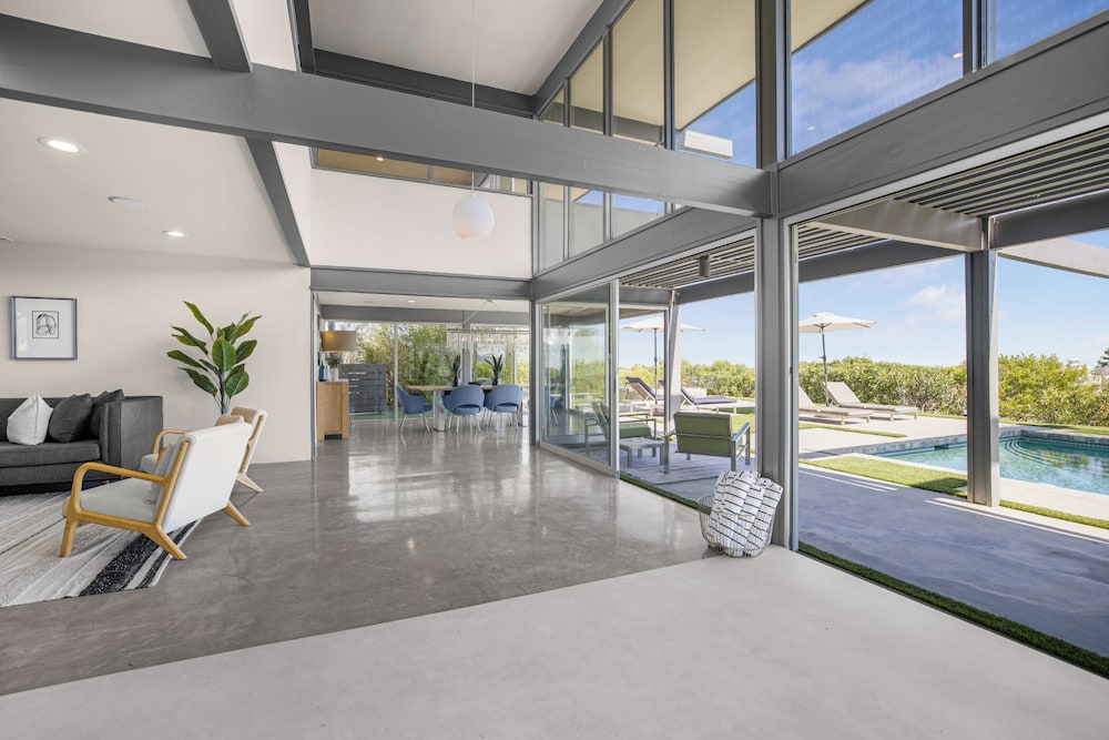 Solara Point - Sunset to Skyline With Pool & Epic Views