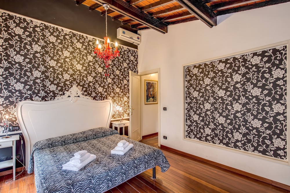 The House In Trastevere