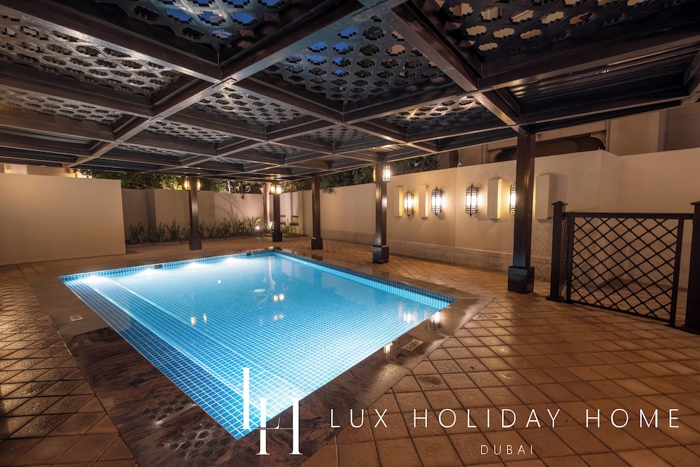 LUX The Burj Khalifa View Garden Suite