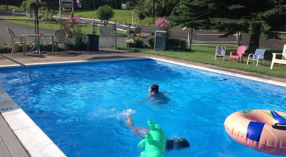Lake Winnipesaukee Motel
