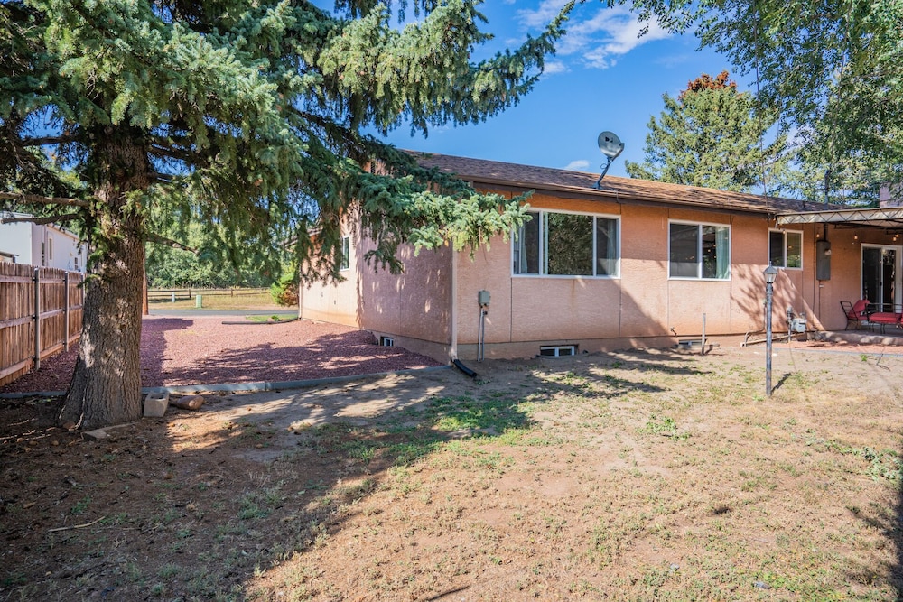 5BR Garden of the Gods is Across the Street! view 4