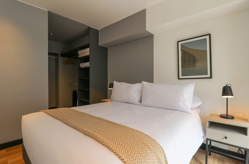 w Dazzling 1BR w Perfect Balcony in San Isidro