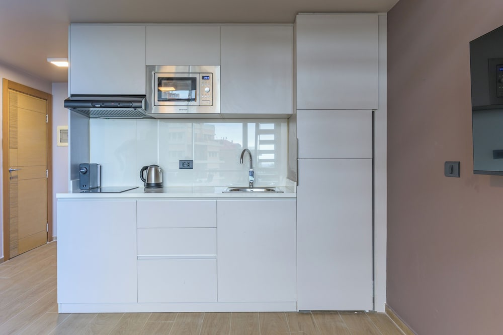 Jounieh Living - Residences by Local Host