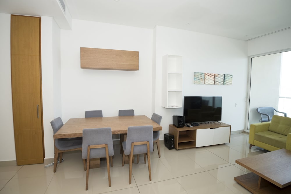 H2 Residences By Nomad Guru