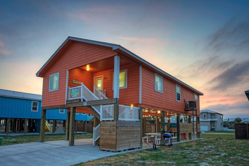 Two Port A Homes Near Beach & Nature Preserve Ideal Group Retreat