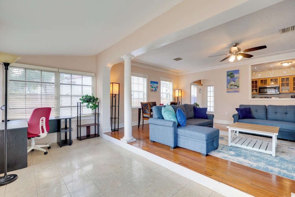 House w/ Shared Pool Access: 4 Mi to Beaches!