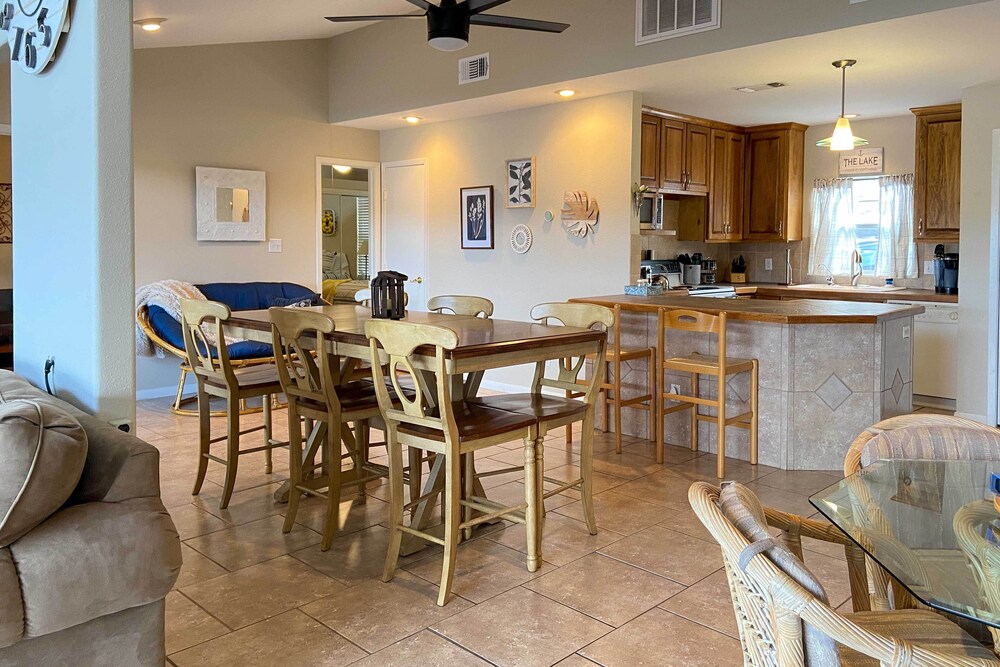 Waterfront Home on Private Lake Granbury Cove view 5