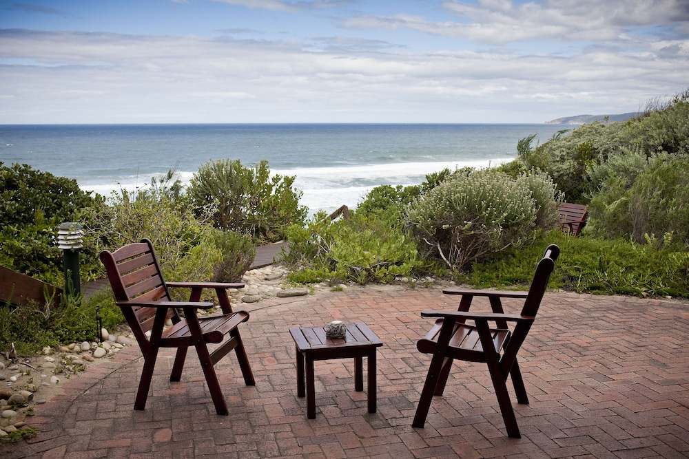 Dolphin Dunes Guest House