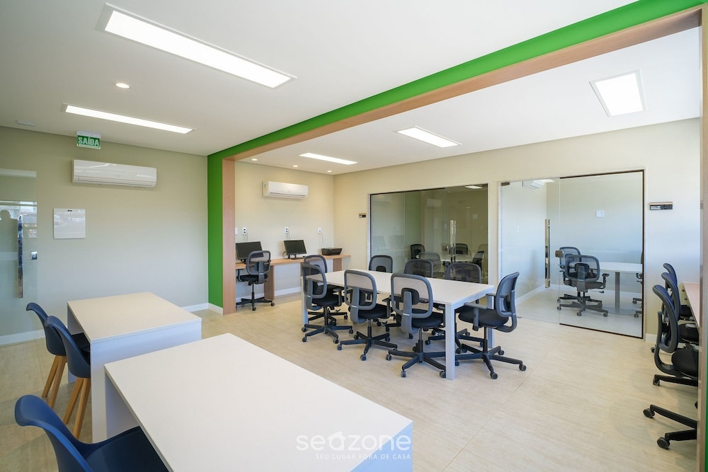 SMT - Building 750m From the Beach in Salvador