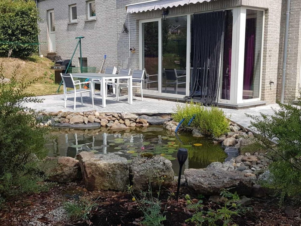 Luxury Holiday Home in Marchin With Wellness