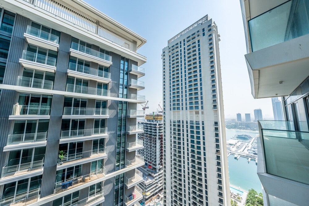 Tanin - Exquisite 1BR Apartment with Sea View