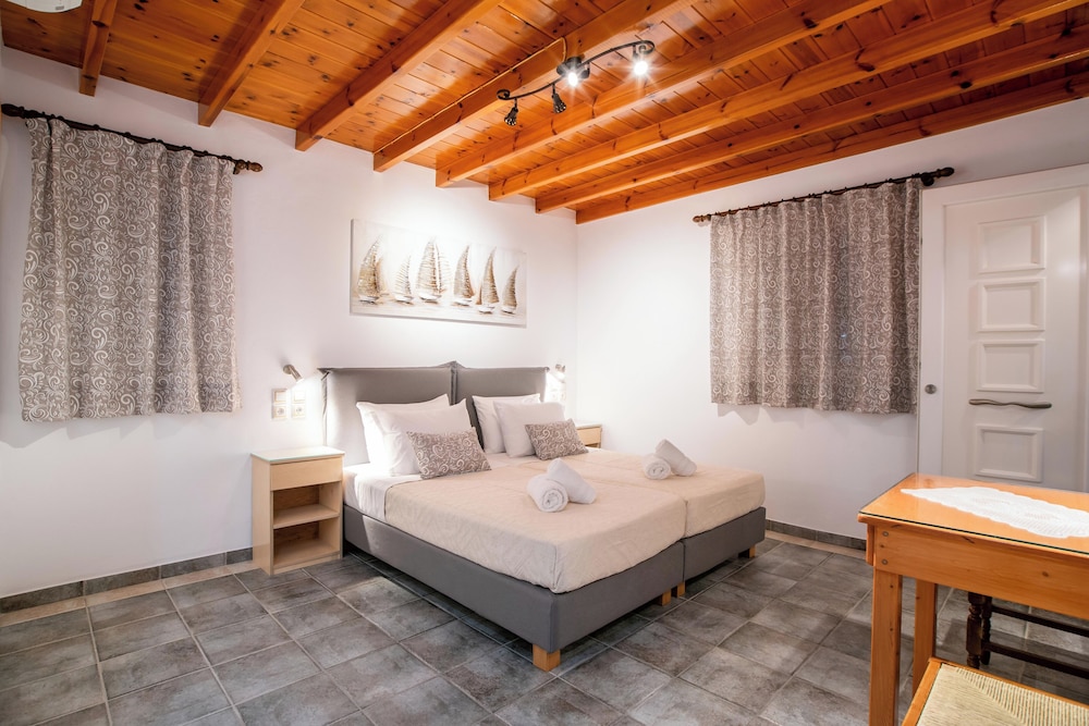 Room-standard Double Room Village-mounta
