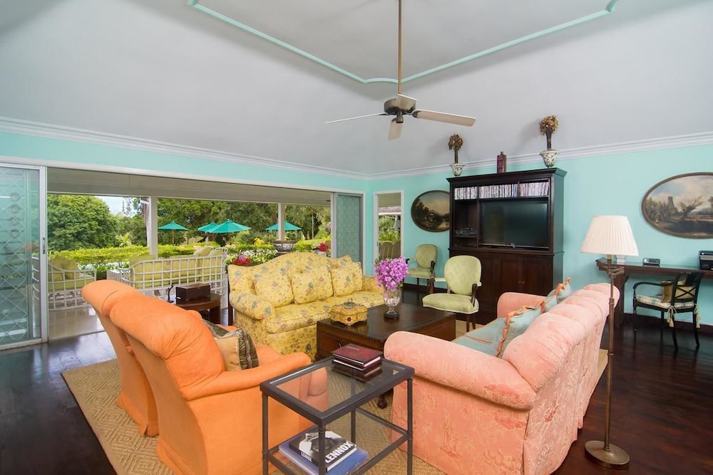 Sea Island, 6BR by Jamaican Treasures