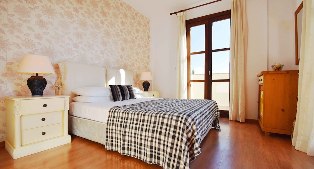 3 bedroom Villa Tala 67 with private pool and golf course views, Great for families, near Aphrodite Hills Resort village view 4