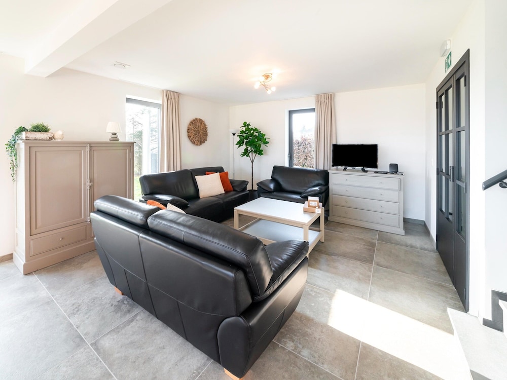 Stylish Home in Petit-thier