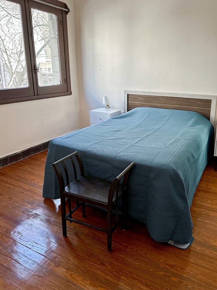Elegant Apartment - Perfect Location Between the Coast and the City Center view 4