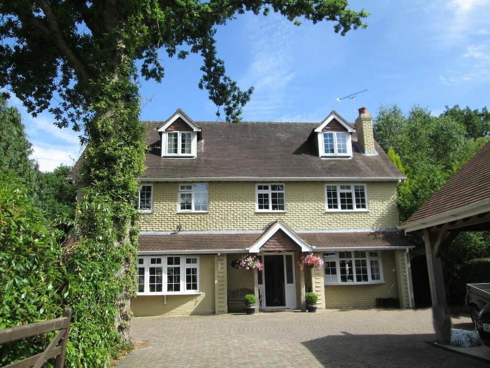 Romsey Vacations - Well House Bed and Breakfast - Property Image 1