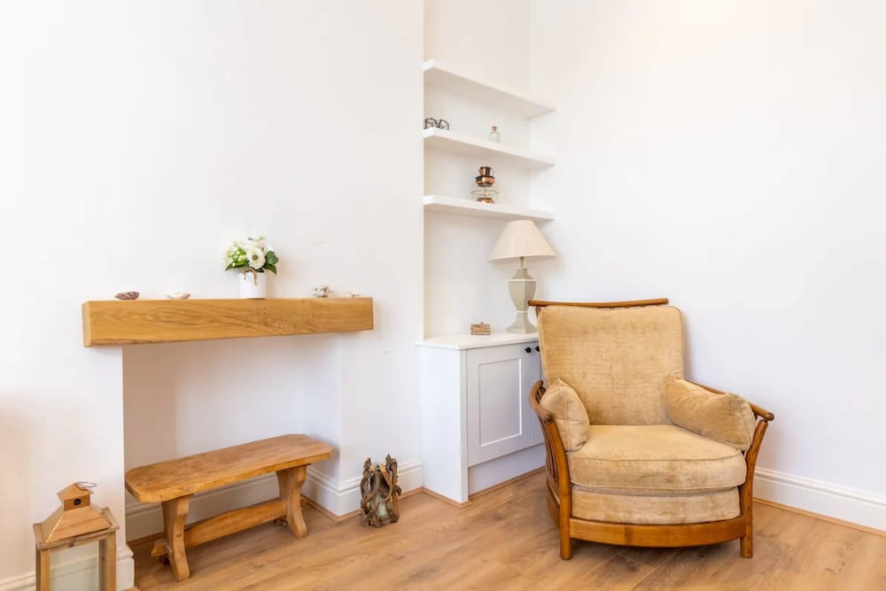 Gorgeous, Newly Renovated 1 Bedroom in Balham With Garden