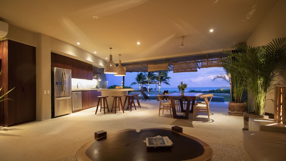 Punta Majahua Condos