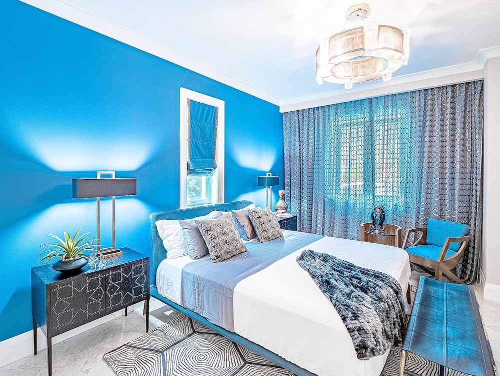 Watercolours Condominium 104
