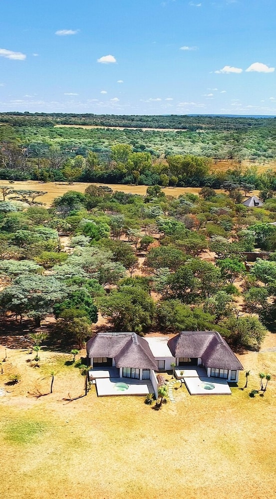African Explorer Private Game Lodge