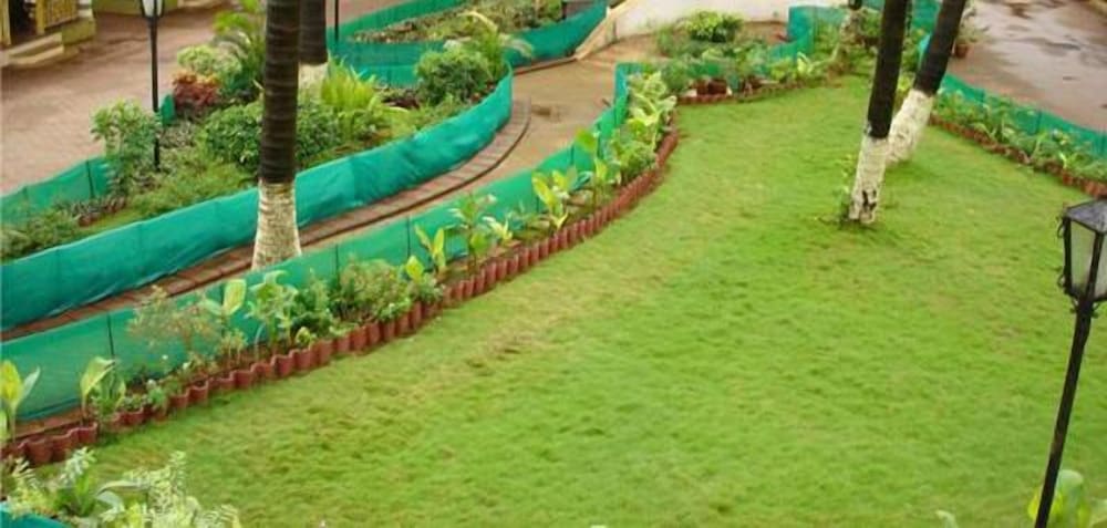 Golden Swan Beach Resort