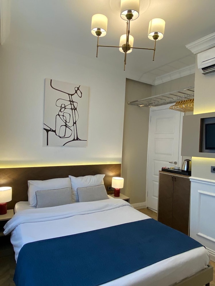 Emily Taksim Hotel