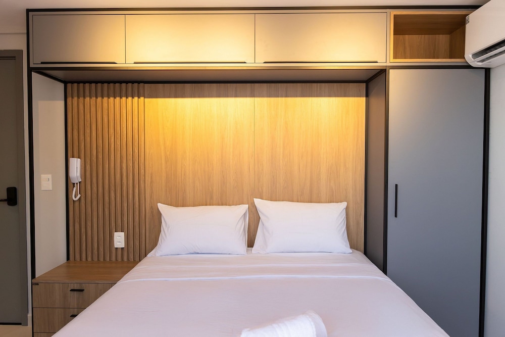 Breeze Residence By Carpediem