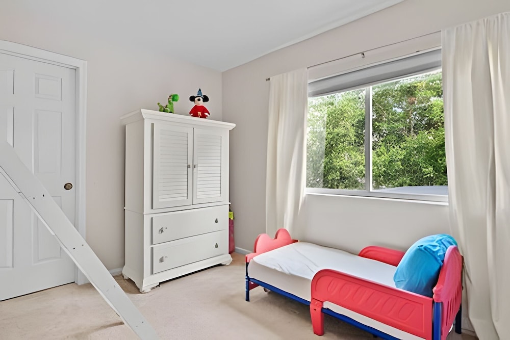 Windsor Hills 5BR 5min to Disney + Pool