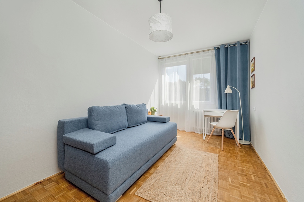 Modern Apartment Wrocław by Renters