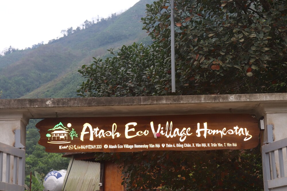 Atash Eco Village Homestay Van Hoi